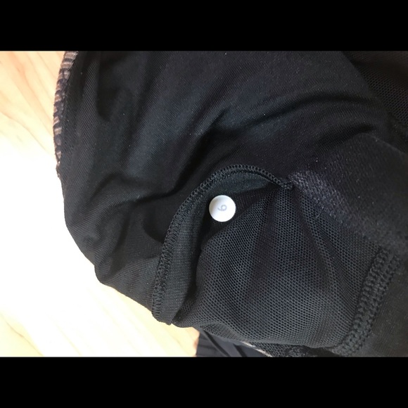 Lululemon Peplum Top Size 6 - Picture 6 of 6